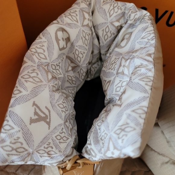 Louis Vuitton Pillow Boot Econyl 1854 Monogram Beige Creme Color 40=10US Limited - Picture 12 of 14